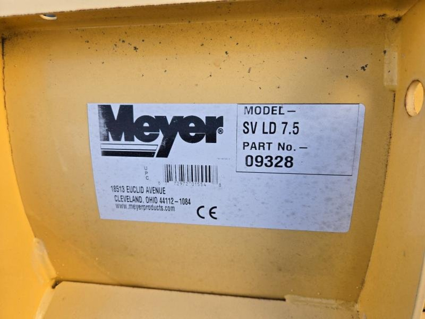 Used USED Meyer 7'6" Super-V LD  ***Complete w/Mount & Wiring off Toyota Tundra