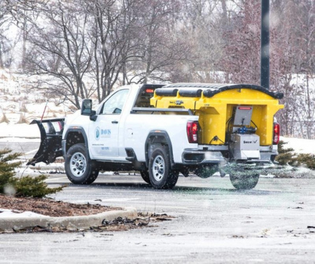 New SnowEx 1.5CY Renegade Helixx P150A Poly Hopper Spreader **w/Lid, Inverted V, & Helixx Auger