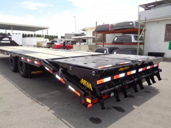 New 2025 Big Tex Trailers 25GN-40D5A Gooseneck Flatbed Trailer