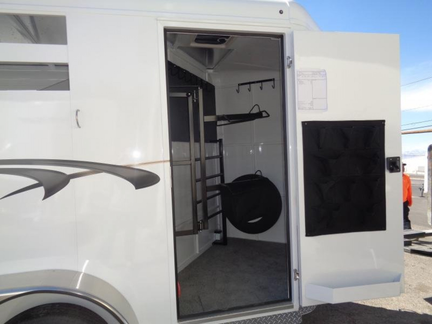 New 2024 Trails West ADVENTURE II 2H Horse Trailer