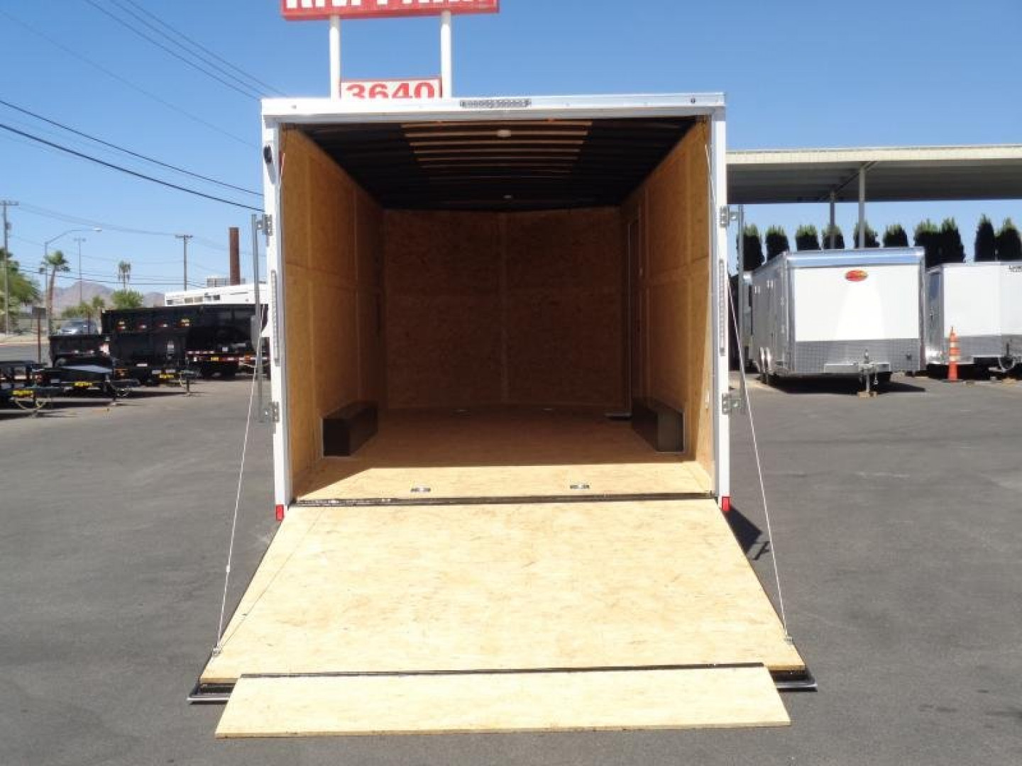 New 2023 Look Trailers ELEMENT SE 8.5X20 AUTO