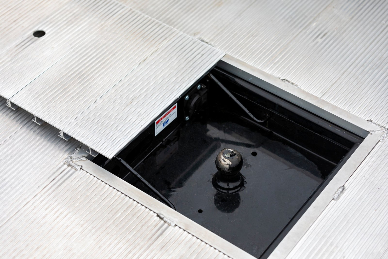 New 2025 CM Truck Beds ALUM SK DELUX Truck Bed