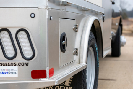 New 2025 CM Truck Beds ALUM SK DELUX Truck Bed