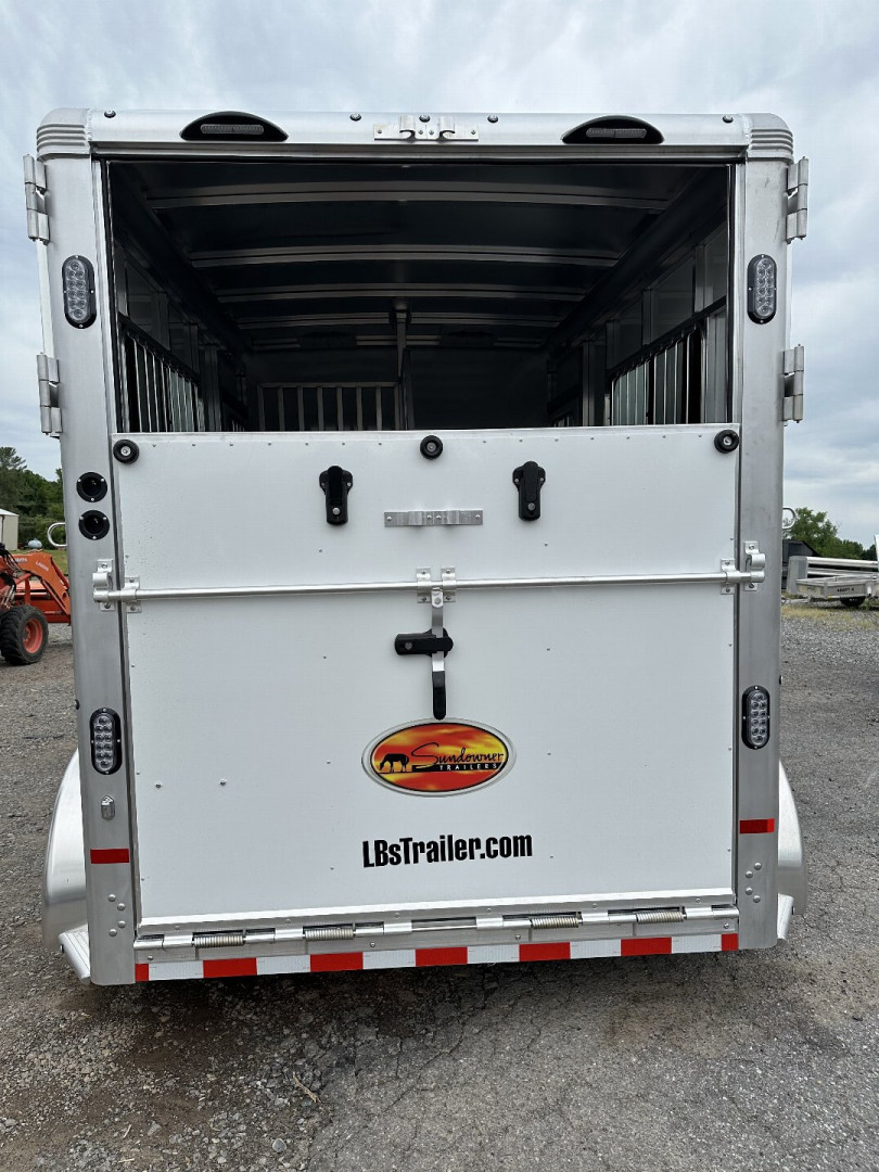 New 2026 Sundowner Trailers CHARTER 2H GNTR Horse Trailer
