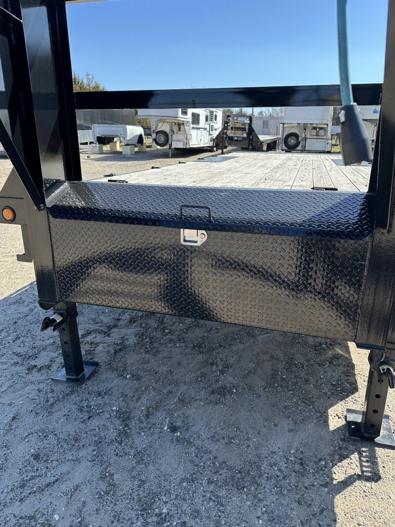 Used 2024 PJ Trailers Deckover Trailer