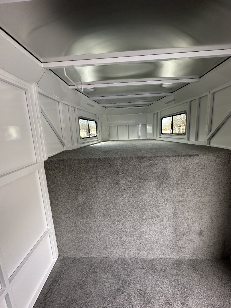 New 2025 Trails West 4H SANTA FE Horse Trailer