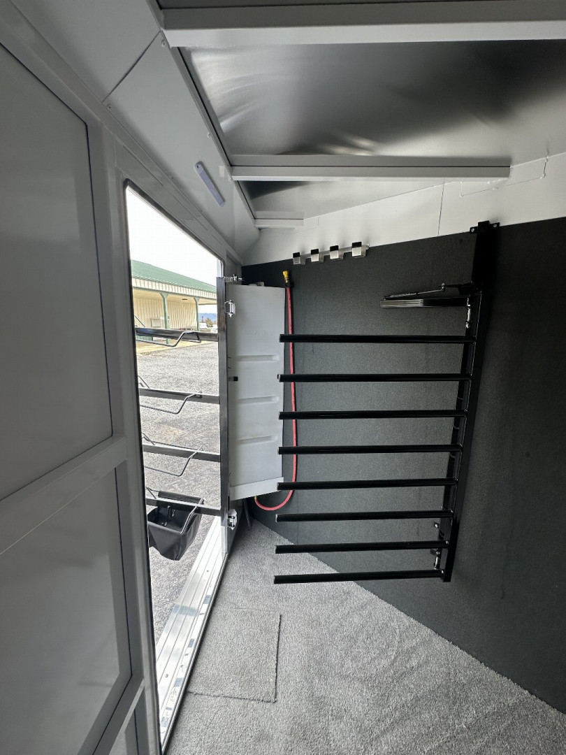 New 2025 Trails West 4H SANTA FE Horse Trailer