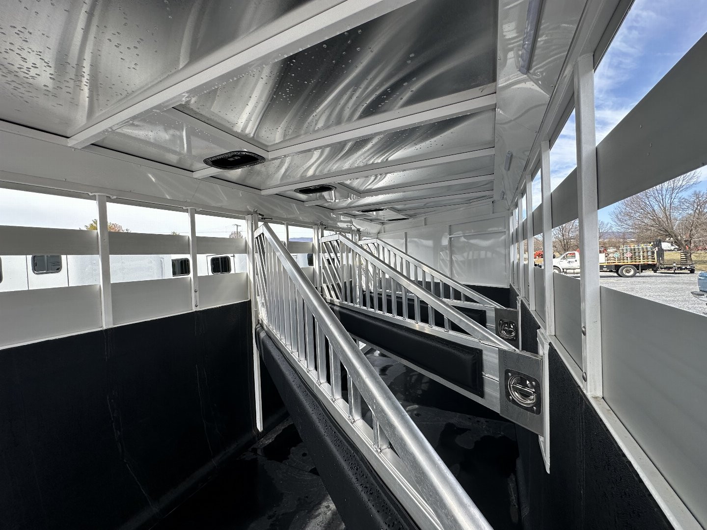 New 2025 Trails West 4H SANTA FE Horse Trailer