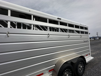 New 2025 Trails West 4H SANTA FE Horse Trailer
