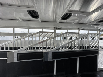 New 2025 Trails West 4H SANTA FE Horse Trailer