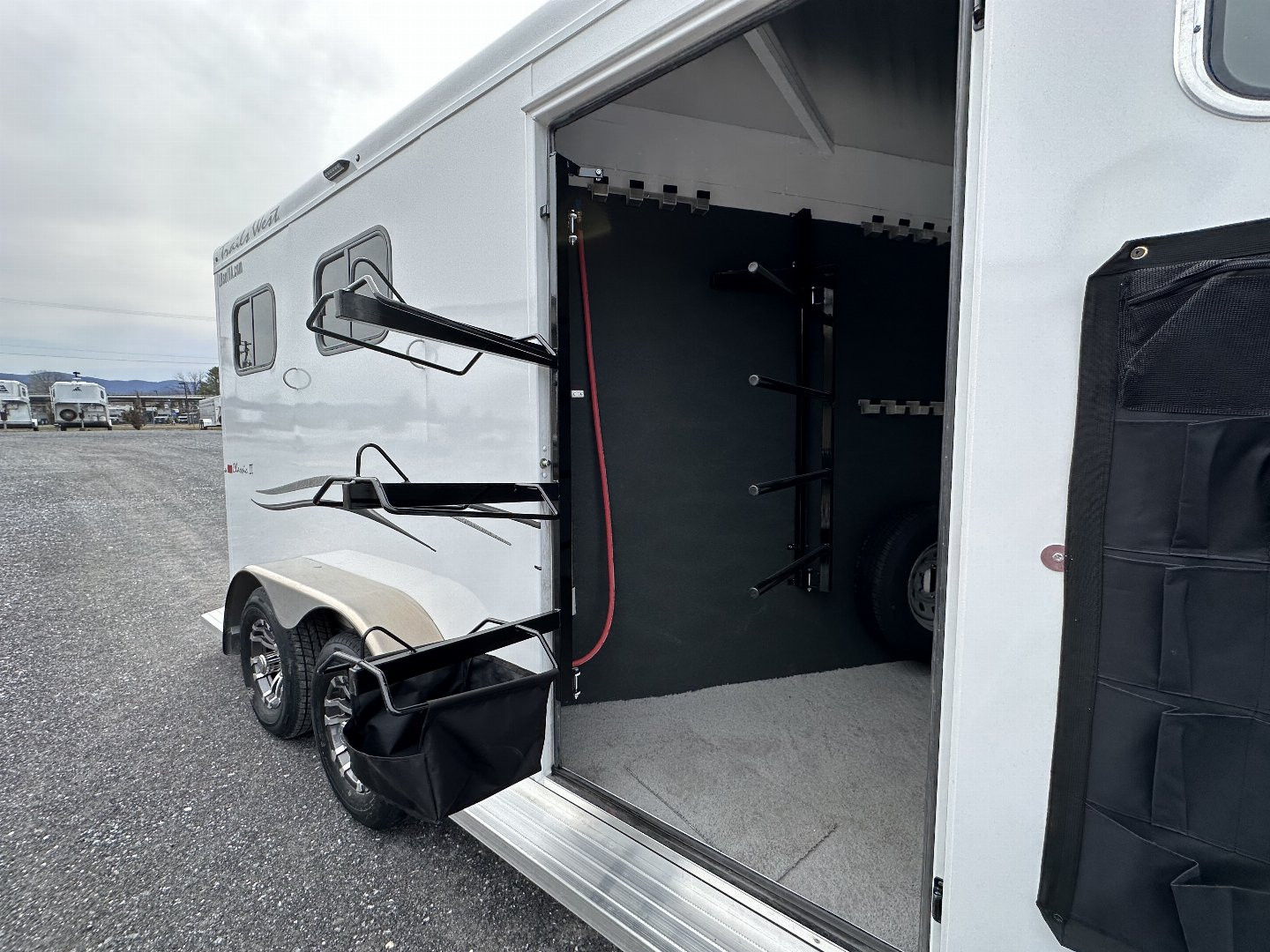 New 2025 Trails West 2H BP CLASSIC Warm Blood Horse Trailer