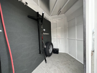 New 2025 Trails West 2H BP CLASSIC Warm Blood Horse Trailer