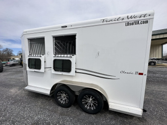 New 2025 Trails West 2H BP CLASSIC Warm Blood Horse Trailer