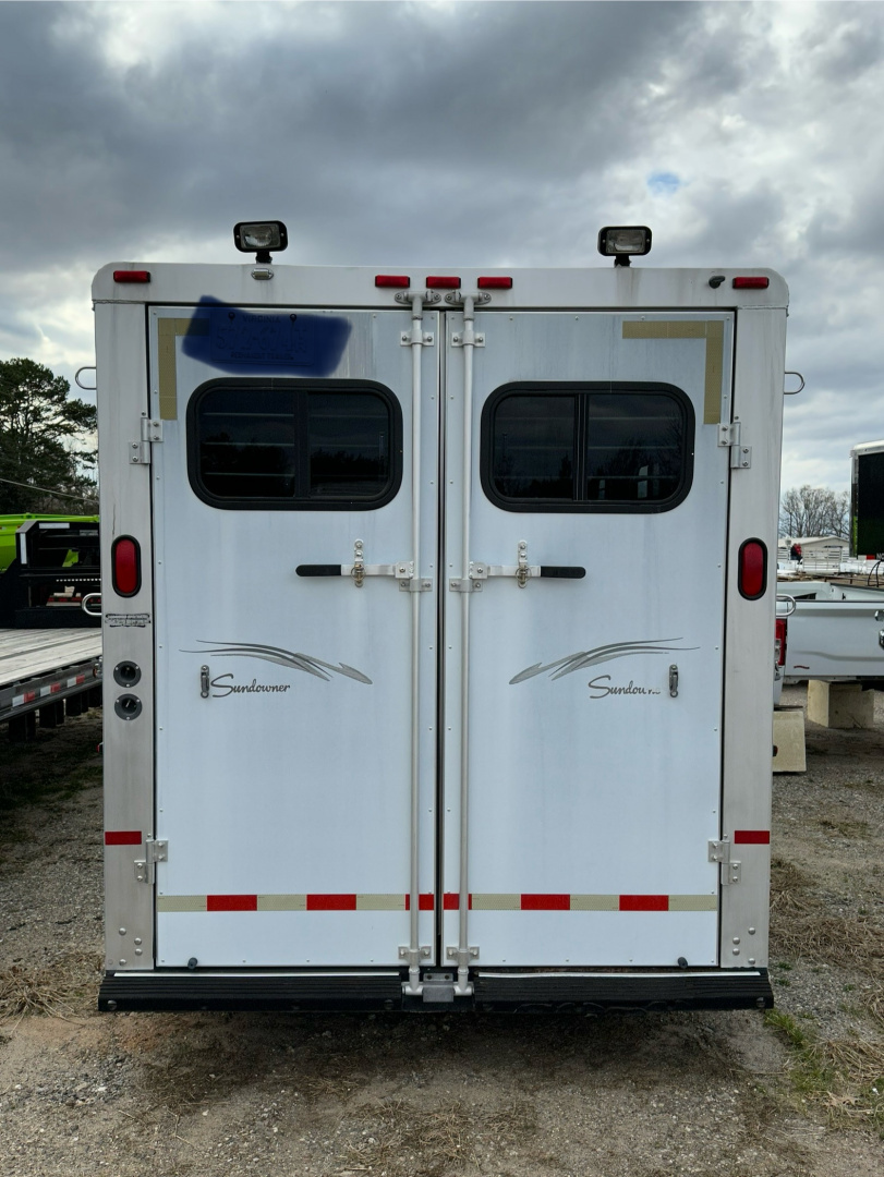 Used 2002 Sundowner 3H Trail Blazer III Horse Trailer