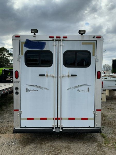 Used 2002 Sundowner 3H Trail Blazer III Horse Trailer