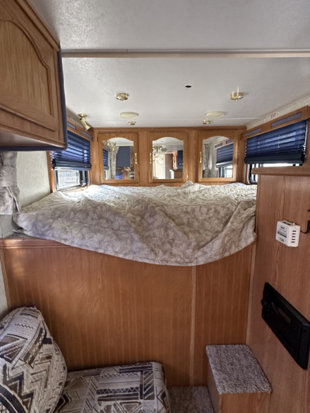 Used 2002 Sundowner 3H Trail Blazer III Horse Trailer