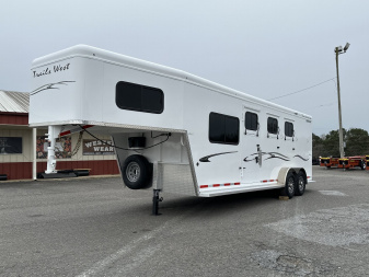 New 2025 Trails West 3H Classic GN Side Tack WB Horse Trailer