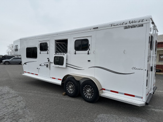 New 2025 Trails West 3H Classic GN Side Tack WB Horse Trailer