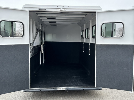 New 2025 Trails West Classic 3H BP WB Horse Trailer