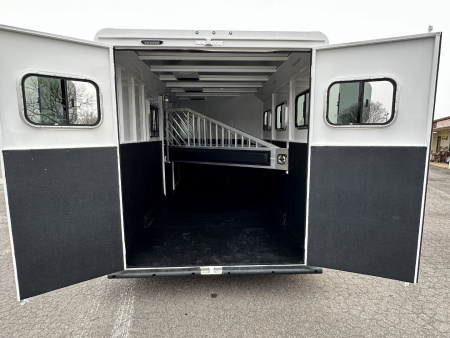 New 2025 Trails West Classic 3H BP WB Horse Trailer