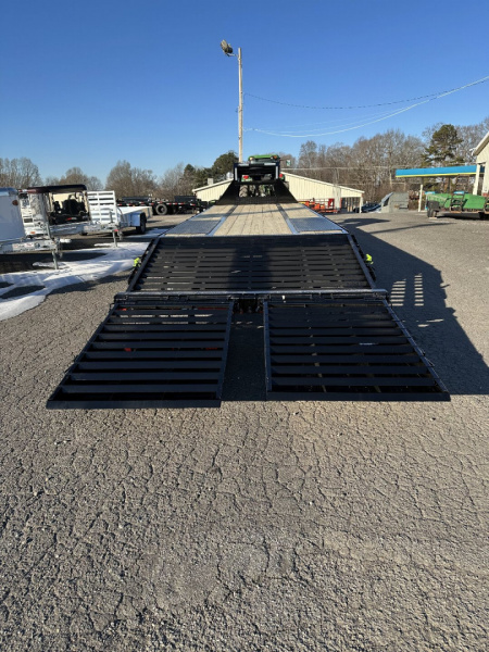 New 2025 Load Trail GP302 Equipment Trailer
