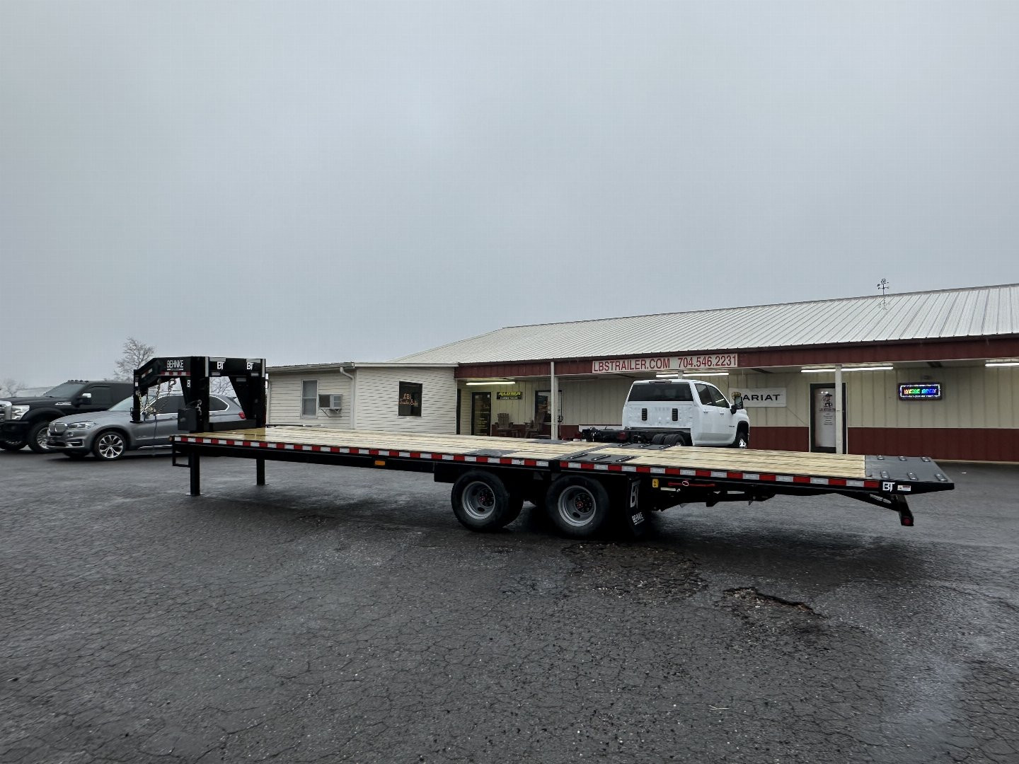New 2025 Behnke FB8X32GNHBT-24E Equipment Trailer