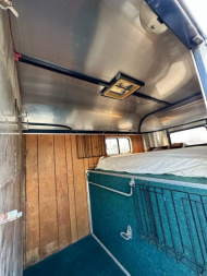 Used 1988 Kingston Trailers 2H GN Straight Load Horse Trailer