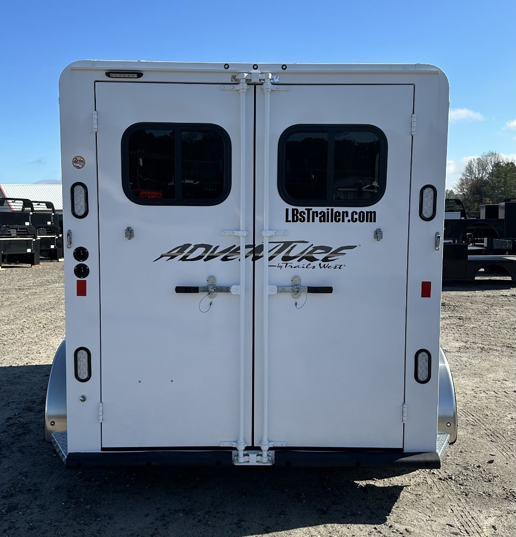 New 2025 Trails West Horse Trailer