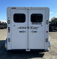 New 2025 Trails West Horse Trailer