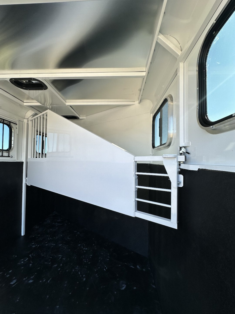 New 2025 TRAILS WEST ADVENTURE MX II 2H SLANT LOAD