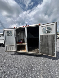 Used 1991 4-Star Trailers 4 Horse w/ LQ & Mid tack Horse Trailer