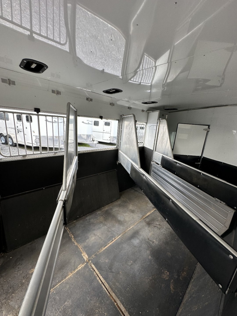 Used 2014 SUNDOWNER Upgraded Rancher Sport Horse Trailer