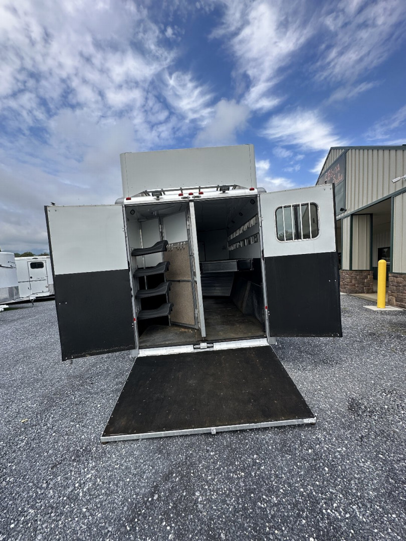 Used 2014 SUNDOWNER Upgraded Rancher Sport Horse Trailer