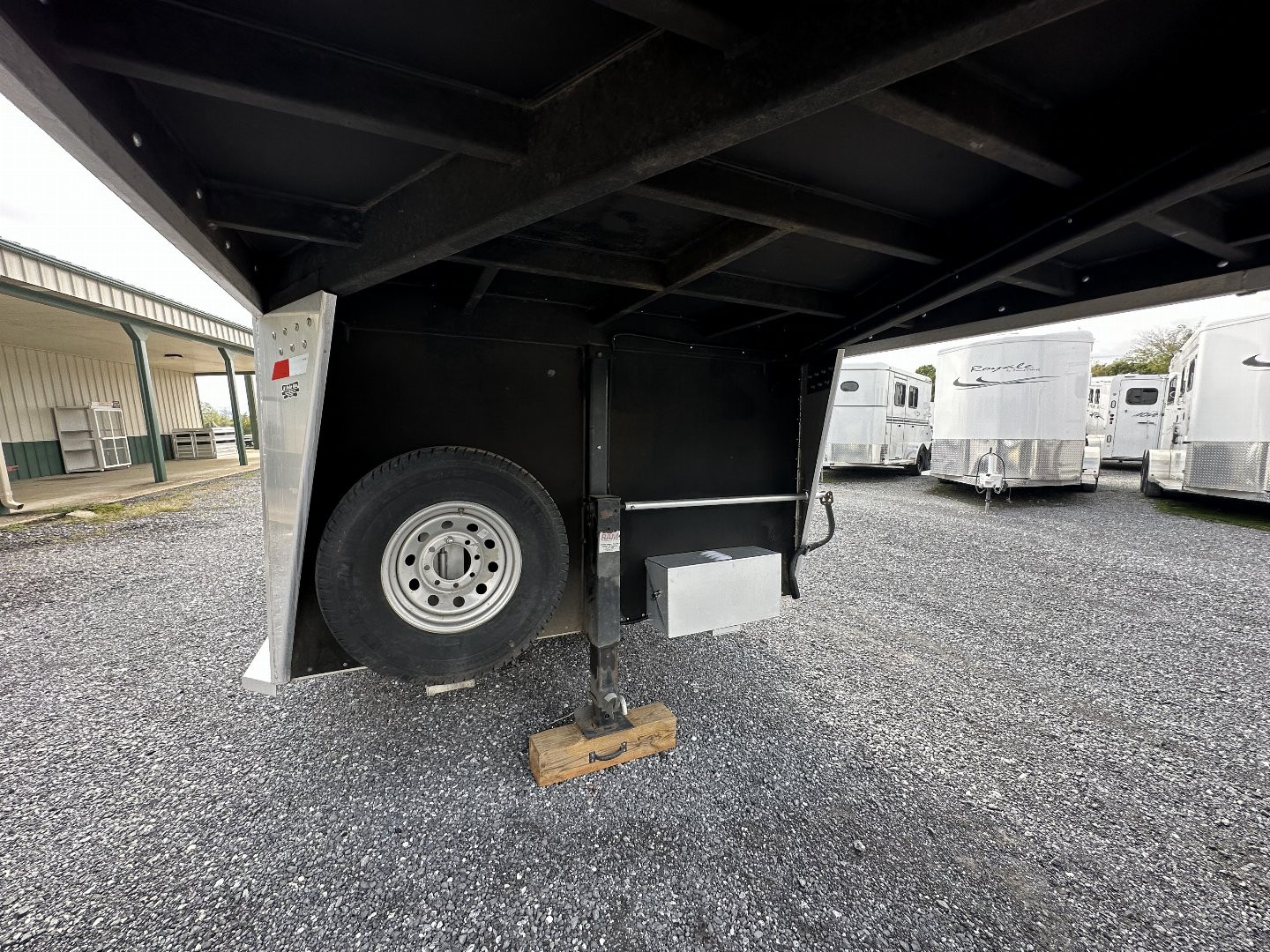 Used 2014 SUNDOWNER Upgraded Rancher Sport Horse Trailer