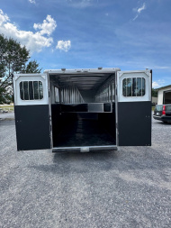 New 2025 Sundowner 6H SUPER SPORT Horse Trailer