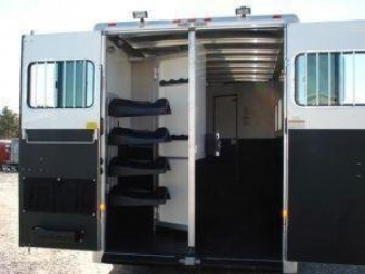 Used 2007 Sundowner Trailers 4H 6911 LQ w/Slide Horse Trailer