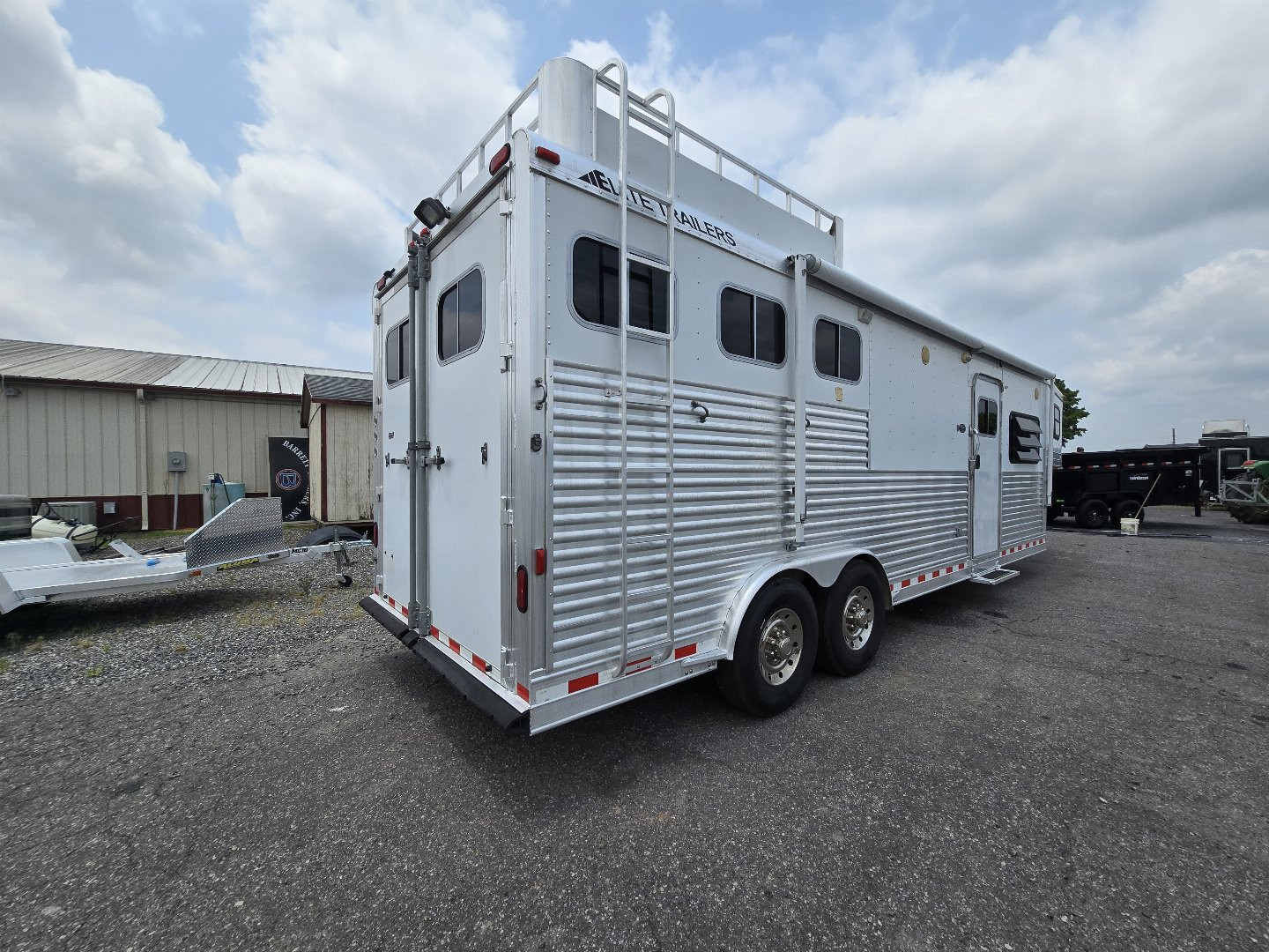 Used 2005 3H Elite w/12' Outlaw LQ