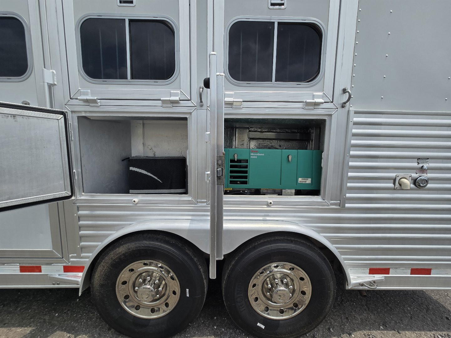 Used 2005 3H Elite w/12' Outlaw LQ