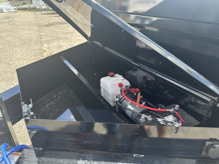 New 2024 LOAD TRAIL DL8314 Dump Trailer