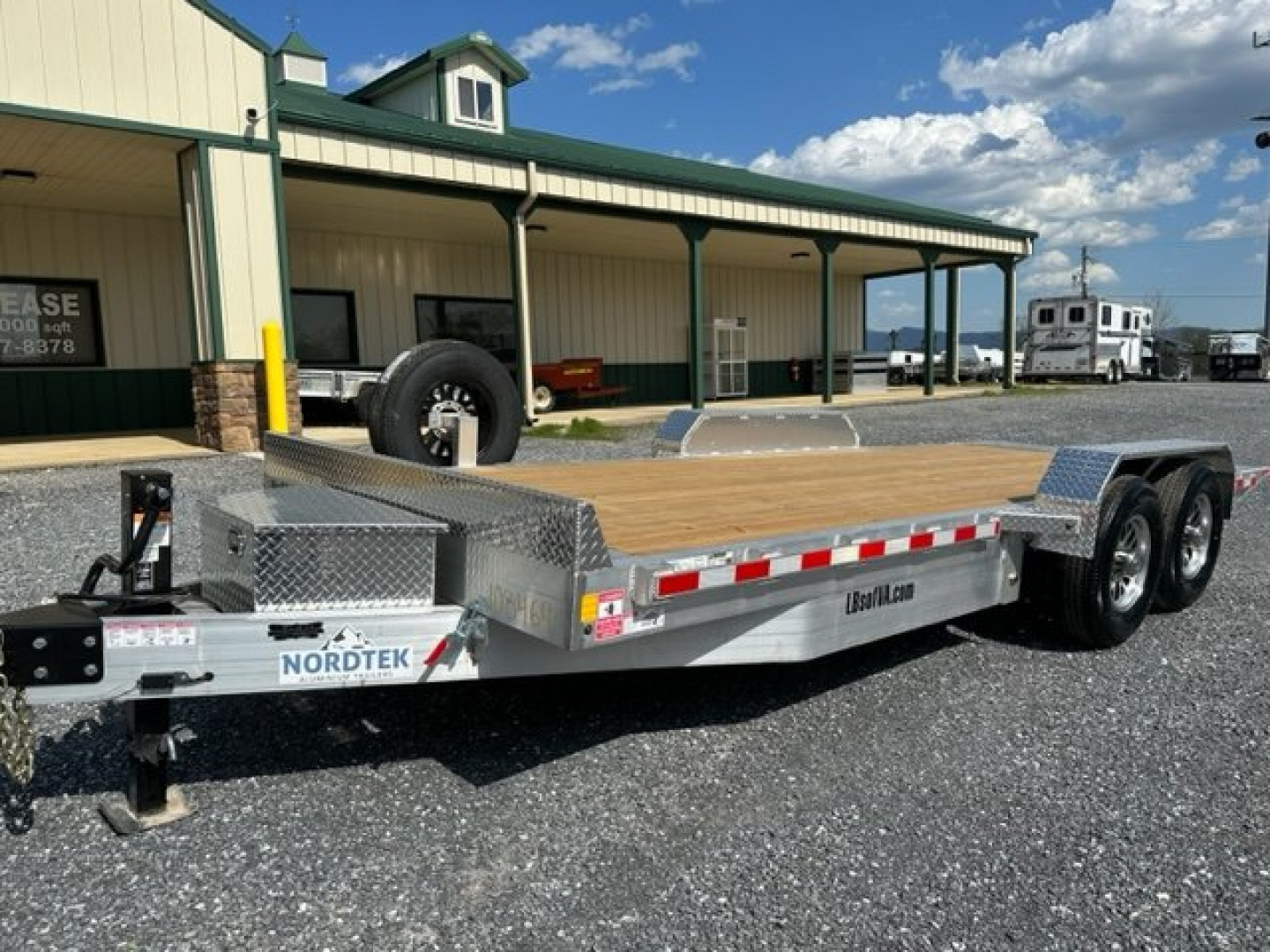 New 2024 NORDTEK TD 82 X 20 - 14HD Tilt Trailer