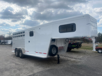 New 2024 TRAILS WEST 3H SANTA FE Horse Trailer
