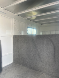 New 2024 TRAILS WEST 3H SANTA FE Horse Trailer