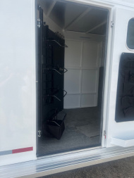 New 2024 TRAILS WEST 3H SANTA FE Horse Trailer