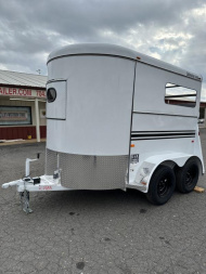 New 2024 Bee 2H Wrangler Horse Trailer