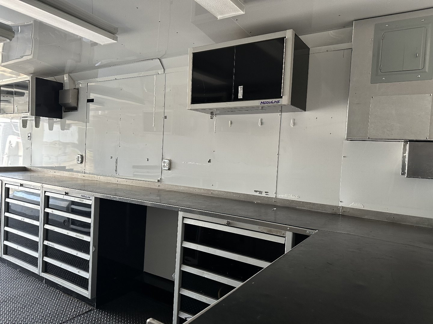 Used 2016 Sundowner Trailers 32' GN Cargo Specialty Trailer