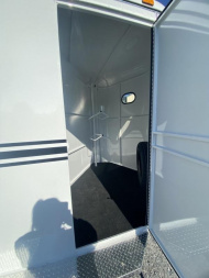 New 2024 Bee 2H BP Conquest Horse Trailer