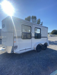 New 2024 Bee 2H BP Conquest Horse Trailer