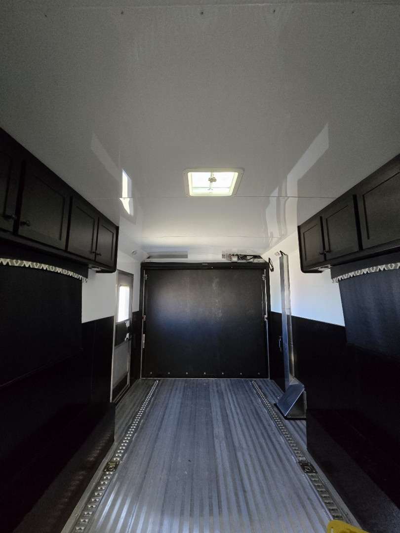 New 2024 BISON TRAILERS RCT18T16 Cargo / Enclosed Trailer