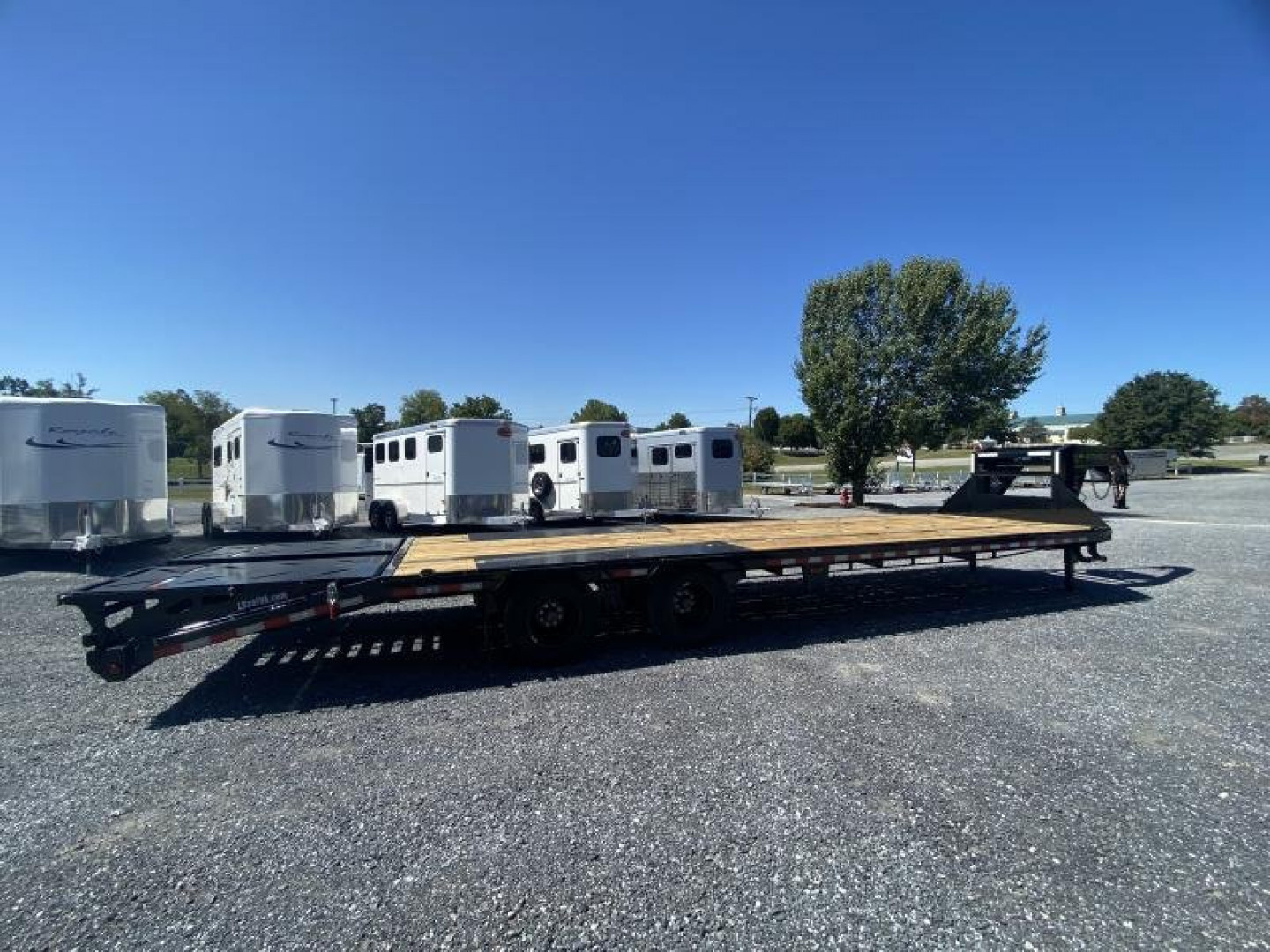 New 2023 Norstar Low Pro 102" x 32' Deckover Trailer