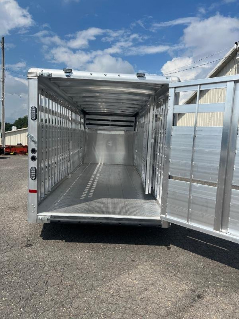 New 2024 Sundowner Trailers 20' GN Rancher Express Stock / Stock Combo Trailer